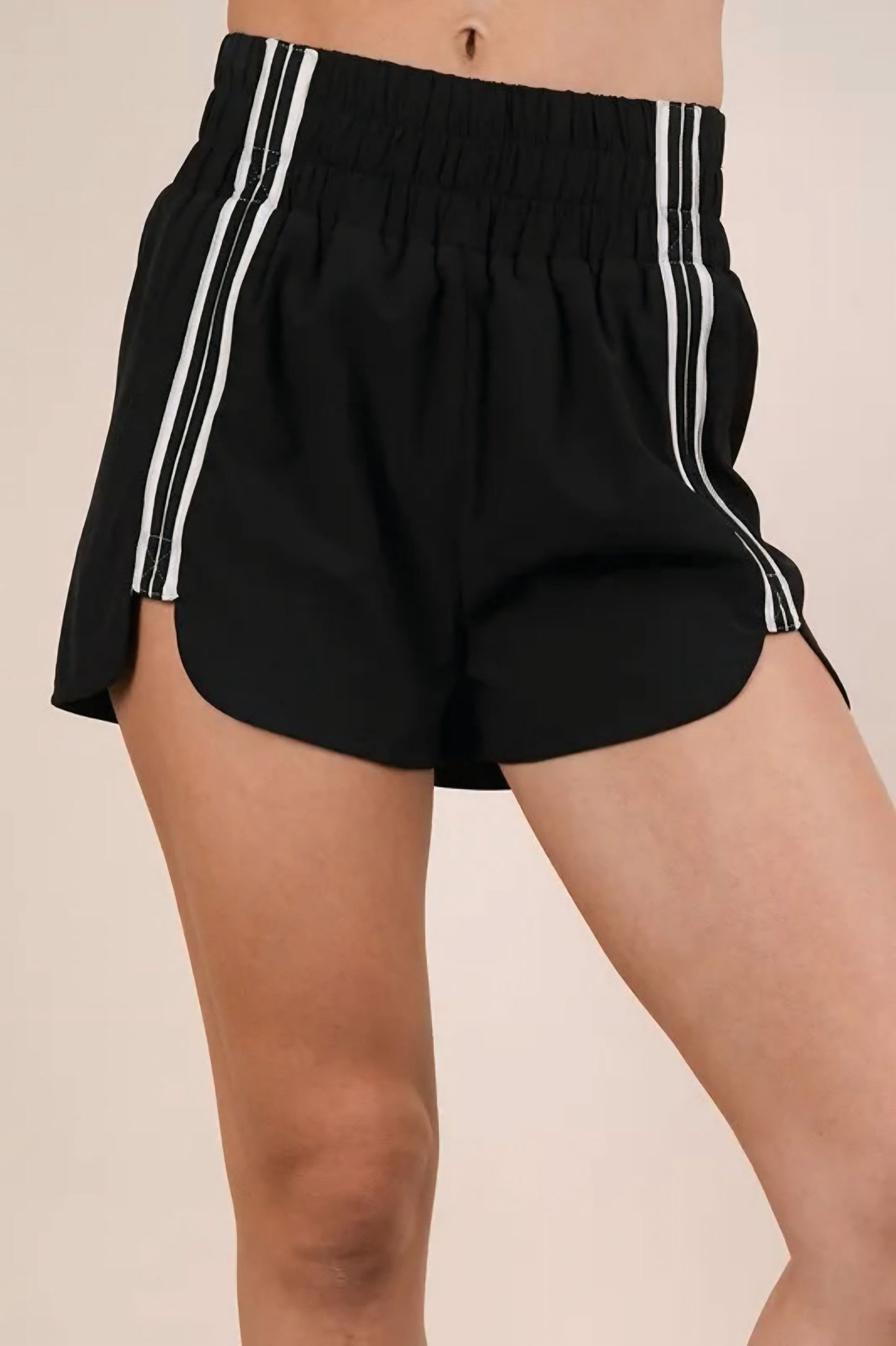 Striped Trim Detail Activewear Shorts - Black