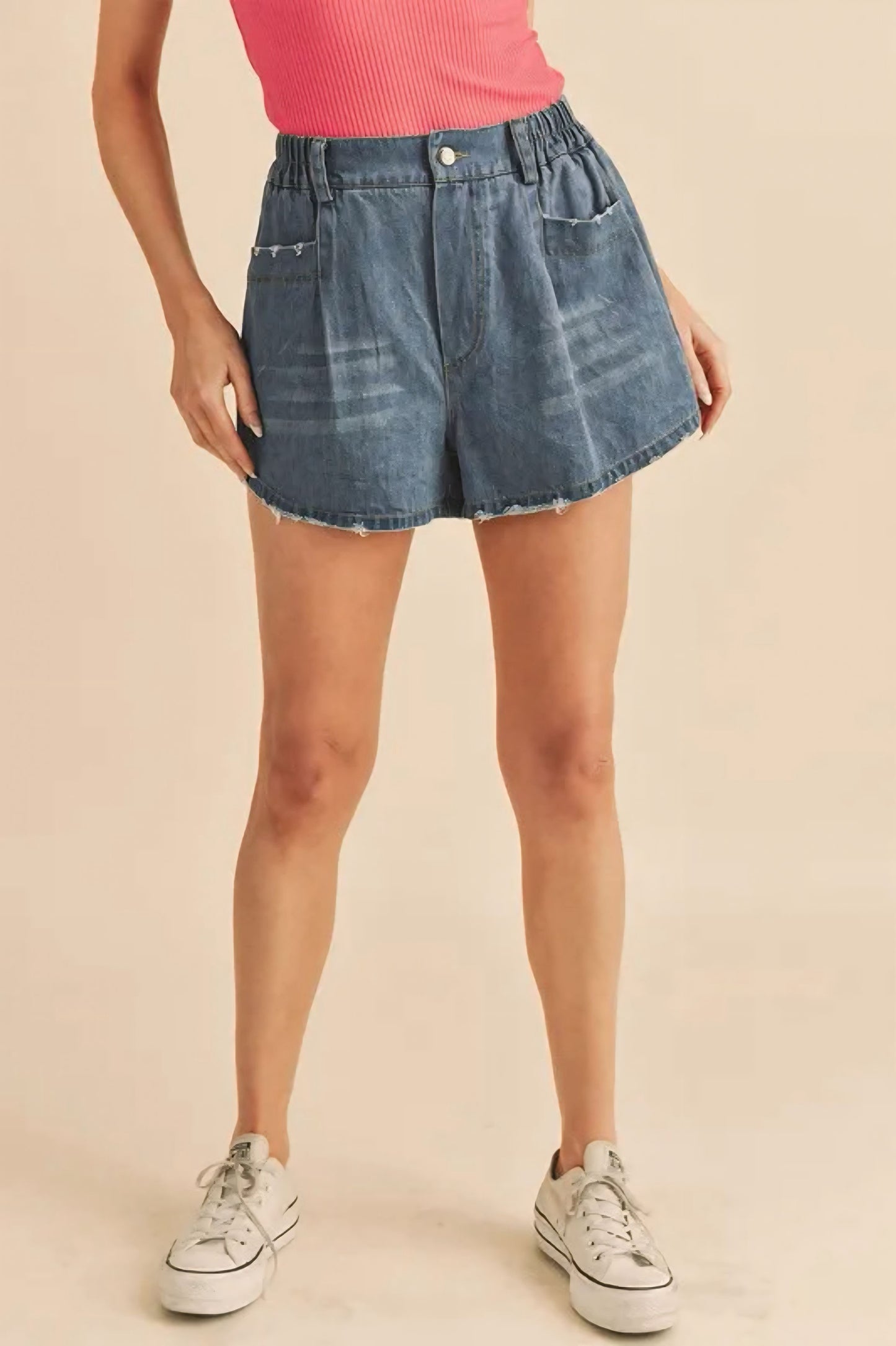 Frayed Hem Elastic Waist Denim Shorts