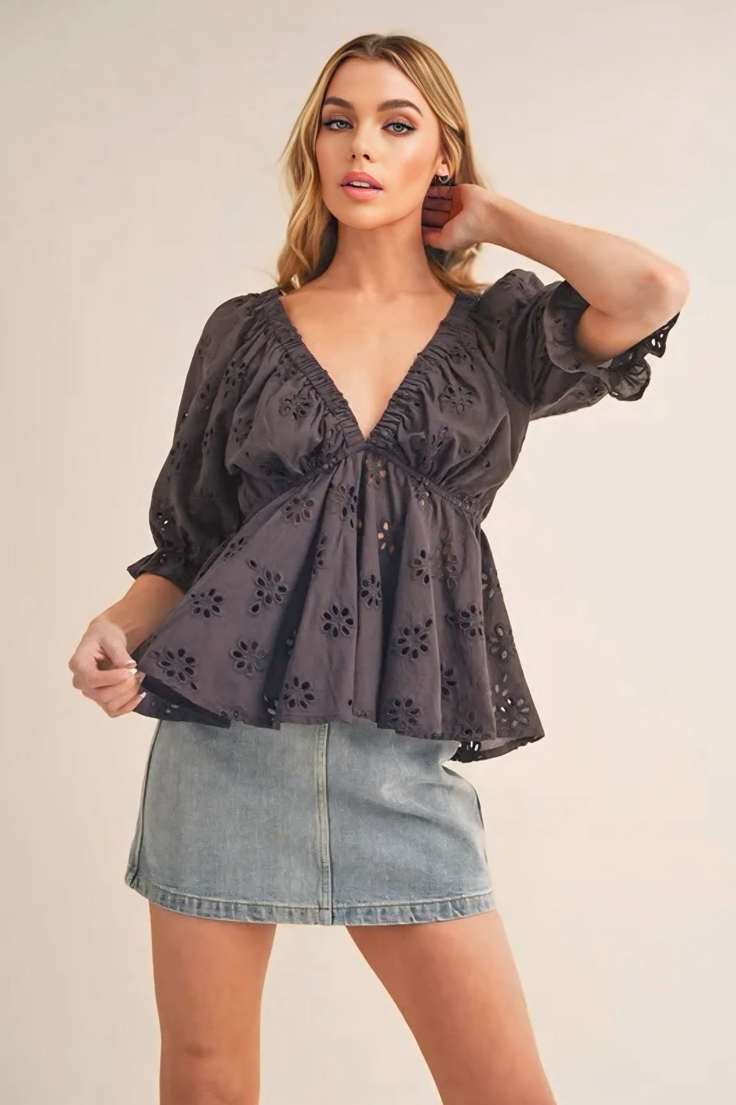 Eyelet Embroidered V-Neck Half Sleeve Peplum Blouse - Plum